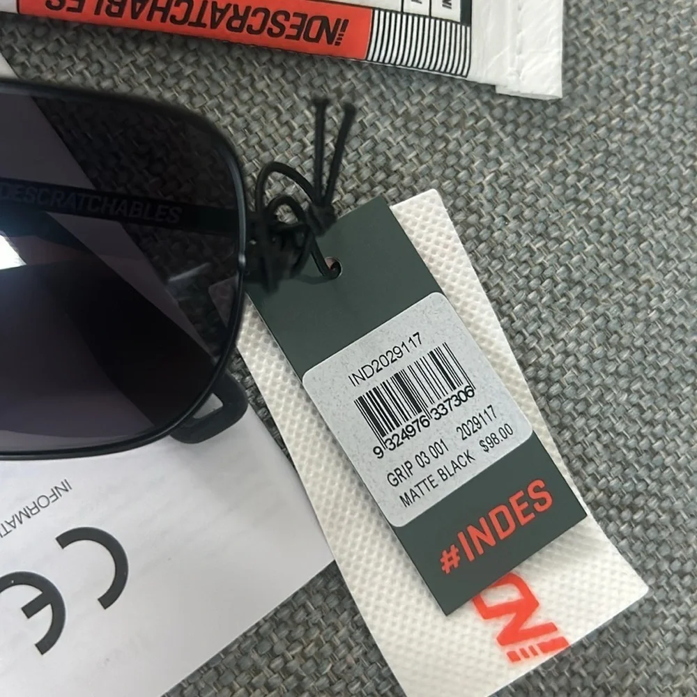 INDESCRATCHABLE Black Grip Sunglasses Unisex